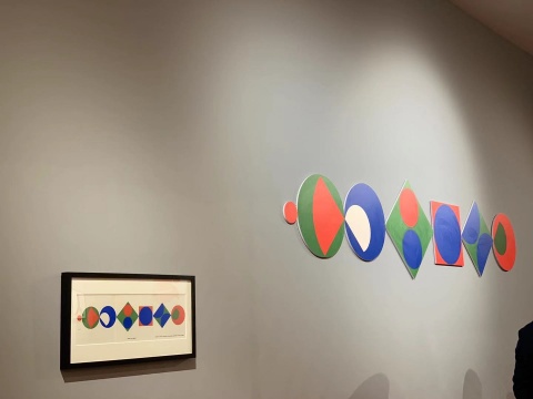 方寸間窺百年 克羅地亞賀卡展中的設計嬗變與節日情懷